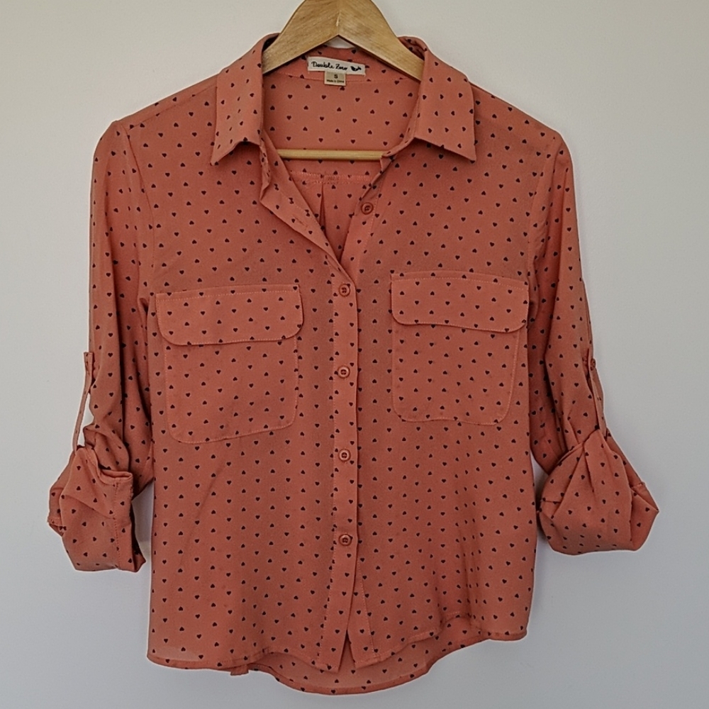 Peach heart polka dot button up